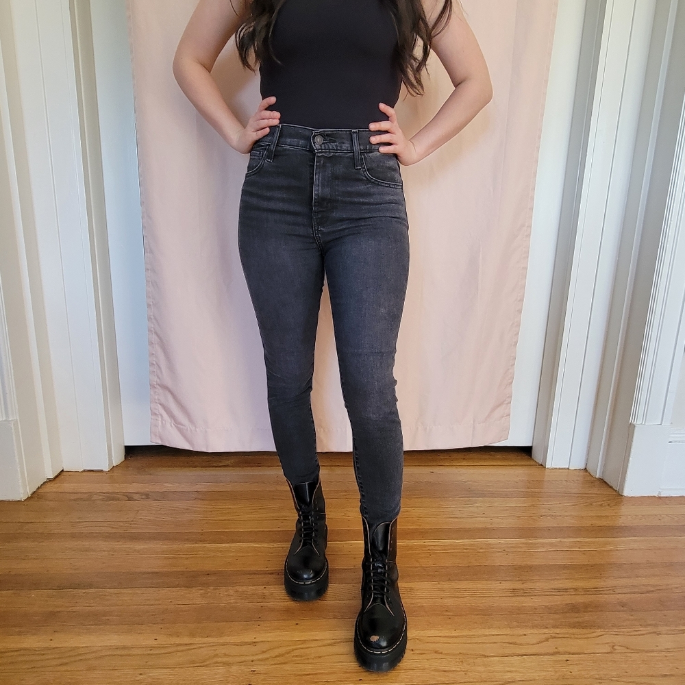 Levi's 720 High Rise Super Skinny Jeans Faded Black Size 27 SHORT